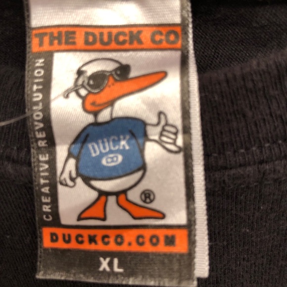 ❣️3/$30 Hairy Otter Black Graphic Tee - Picture 5 of 5